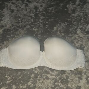 Torrid Curve White Strapless Bra Size 40DD